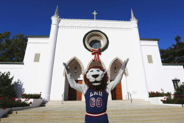 lmu exp blog thanksgiving 2017 1 620x413 - 4 Students Give Thanks for LMU