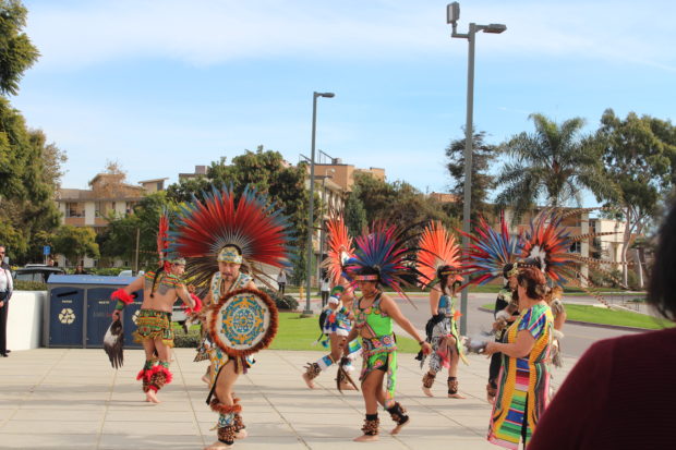 IMG 0693 620x413 - LMU Celebrates Holiday Traditions Across Campus